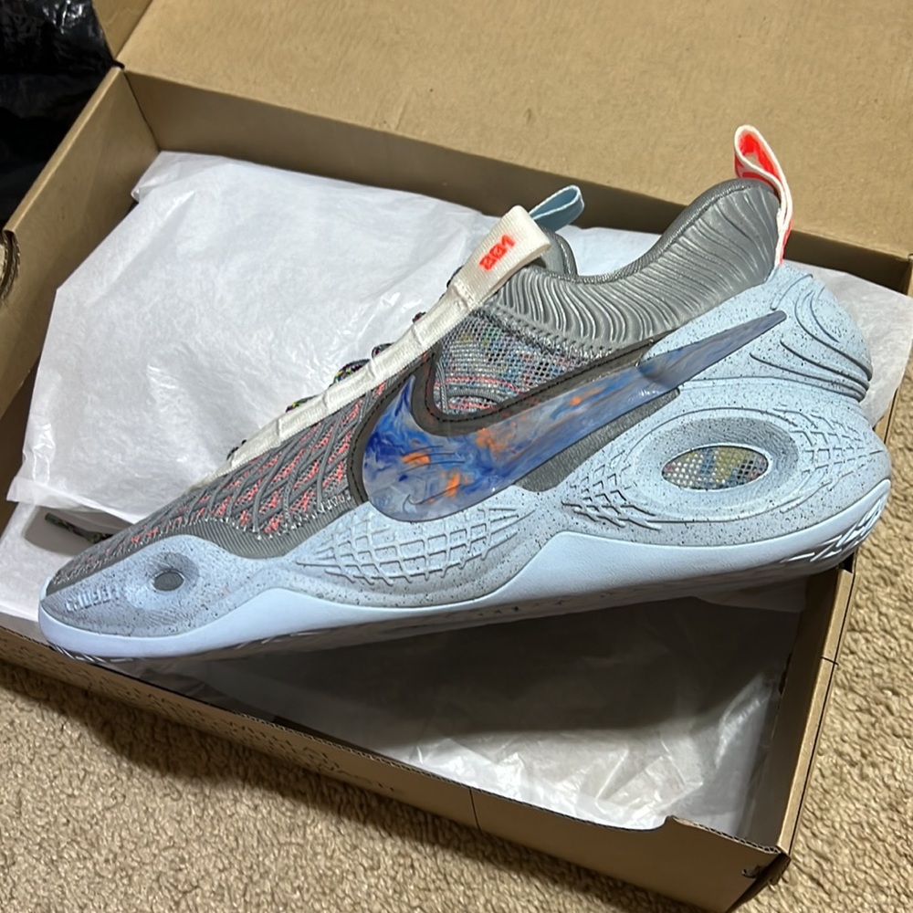 NIB Nike Cosmic Unity Basketball Shoes